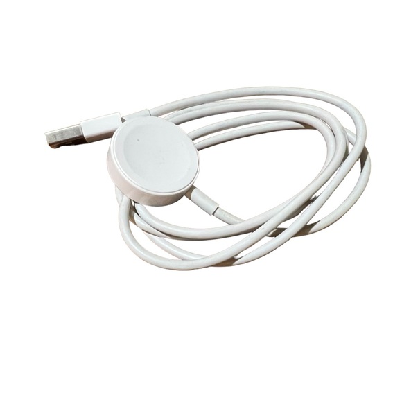 Apple iWatch Series 3 42 mm GPS + Cellular edition with Charging Station - Picture 3 of 8